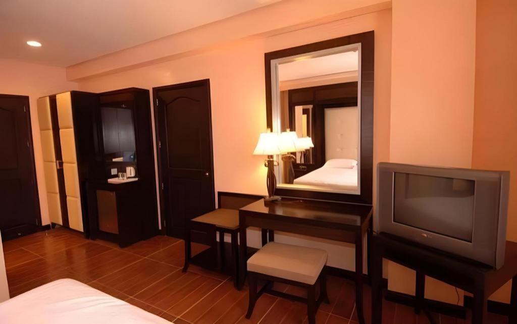 Planta Centro Bacolod Hotel & Residences Eksteriør bilde