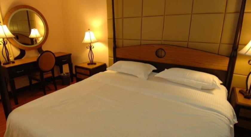 Planta Centro Bacolod Hotel & Residences Eksteriør bilde