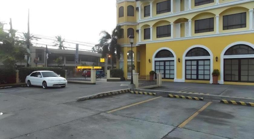 Planta Centro Bacolod Hotel & Residences Eksteriør bilde