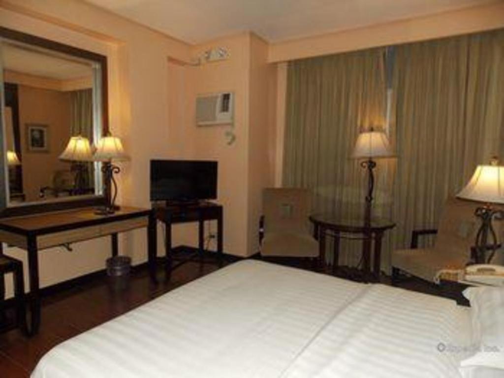 Planta Centro Bacolod Hotel & Residences Eksteriør bilde